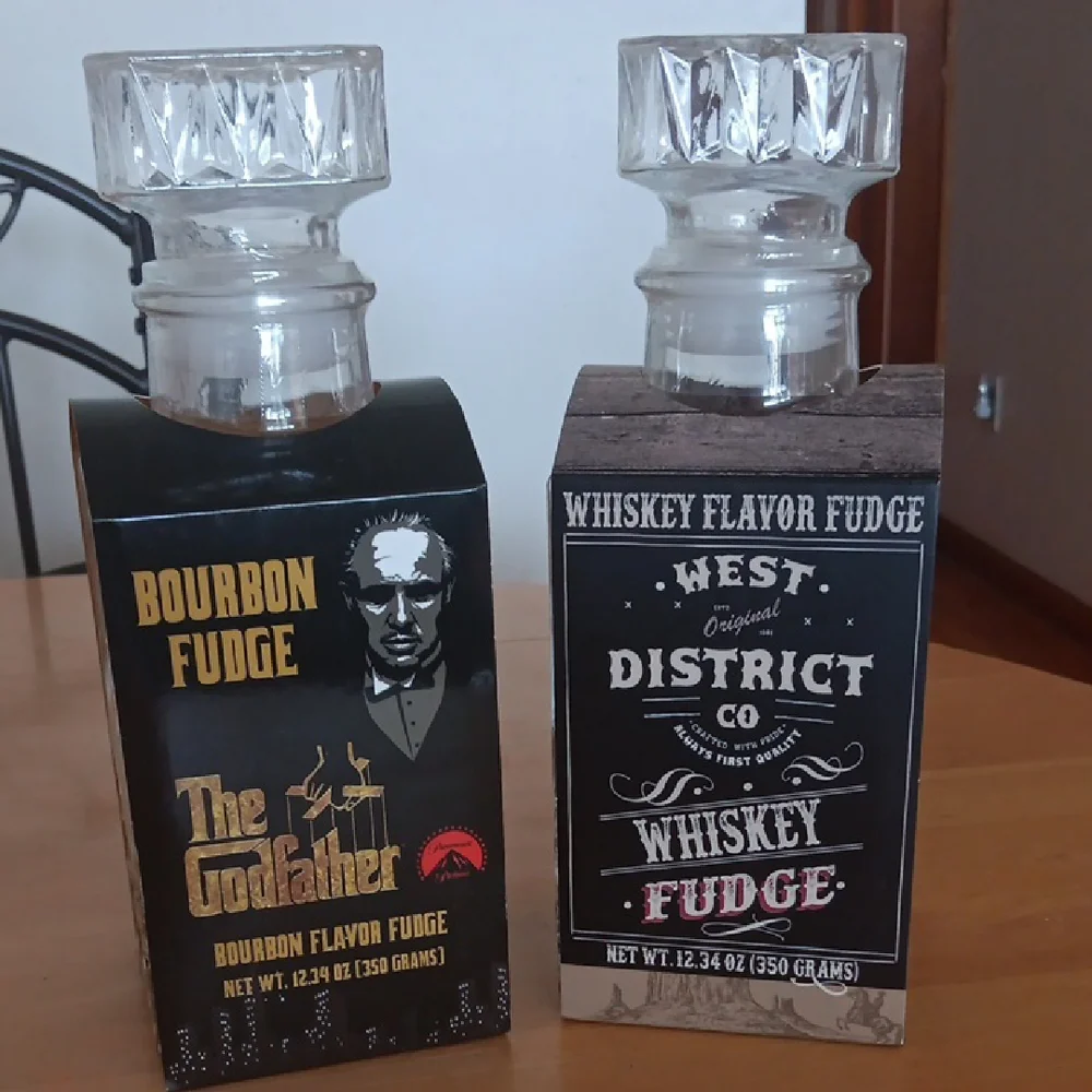 Whiskey Or Bourbon Fudge In Glass Decantor NWT - Picture 1 of 5